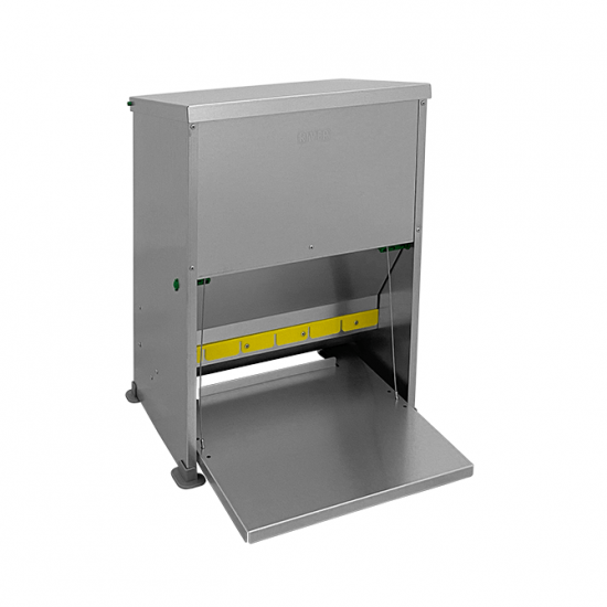 Pedal poultry feeders, galvanized up to 11 L- 30 Litres
